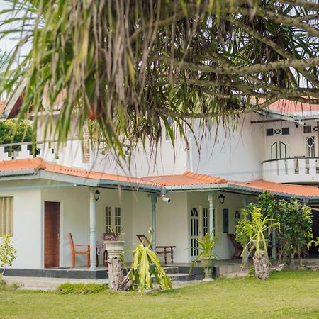 Seven Beach Villa Unawatuna Exterior foto