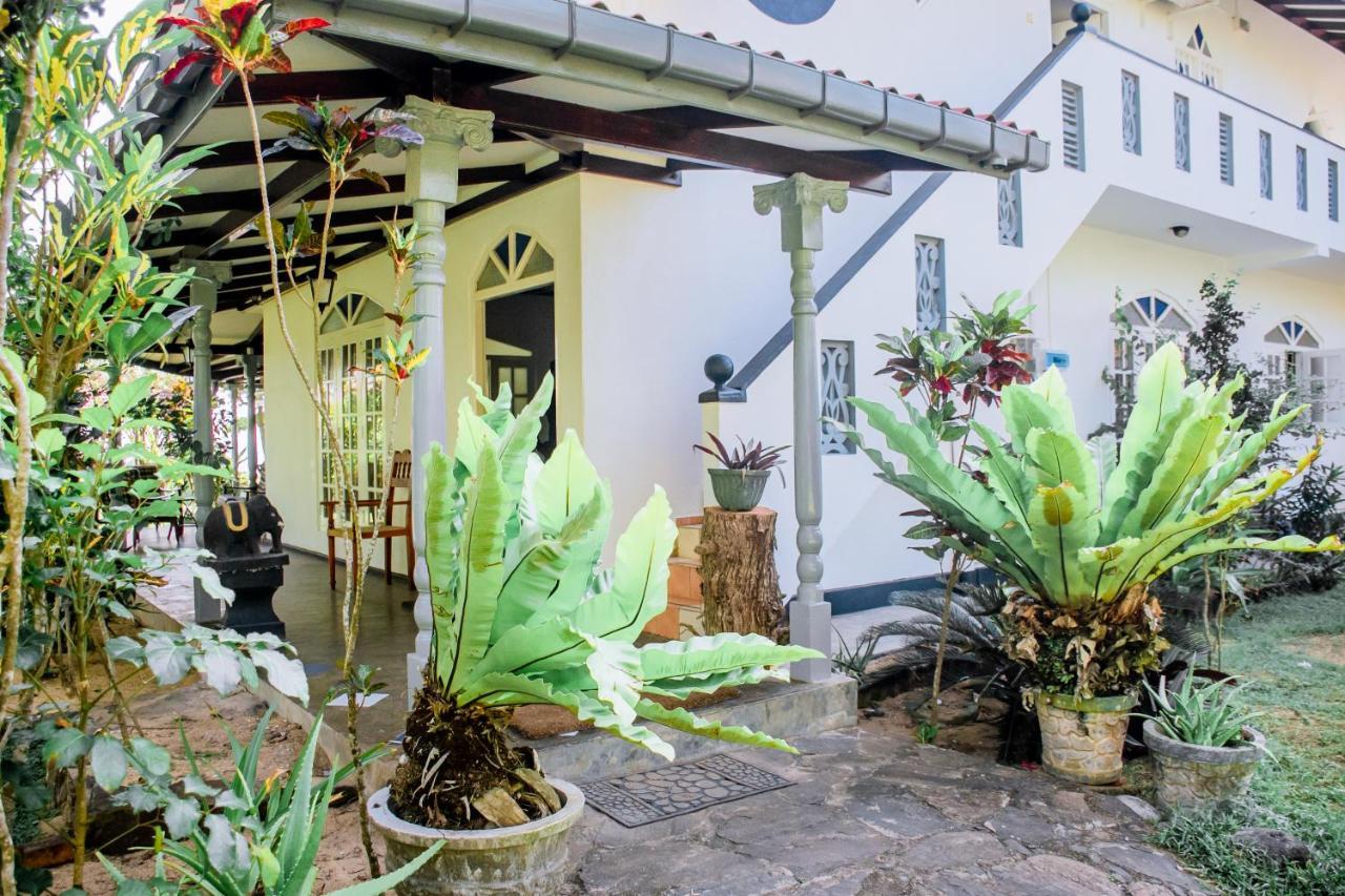 Seven Beach Villa Unawatuna Exterior foto