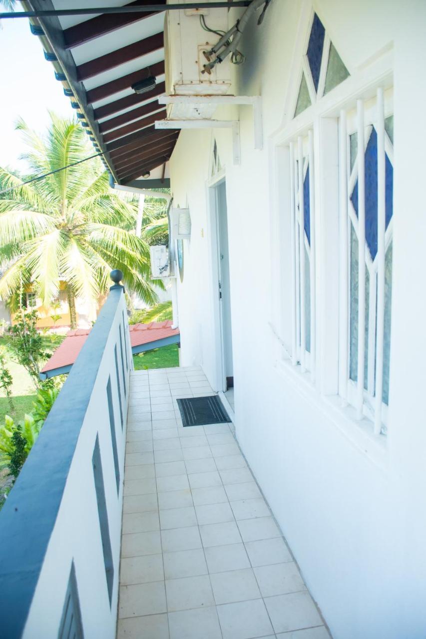 Seven Beach Villa Unawatuna Exterior foto