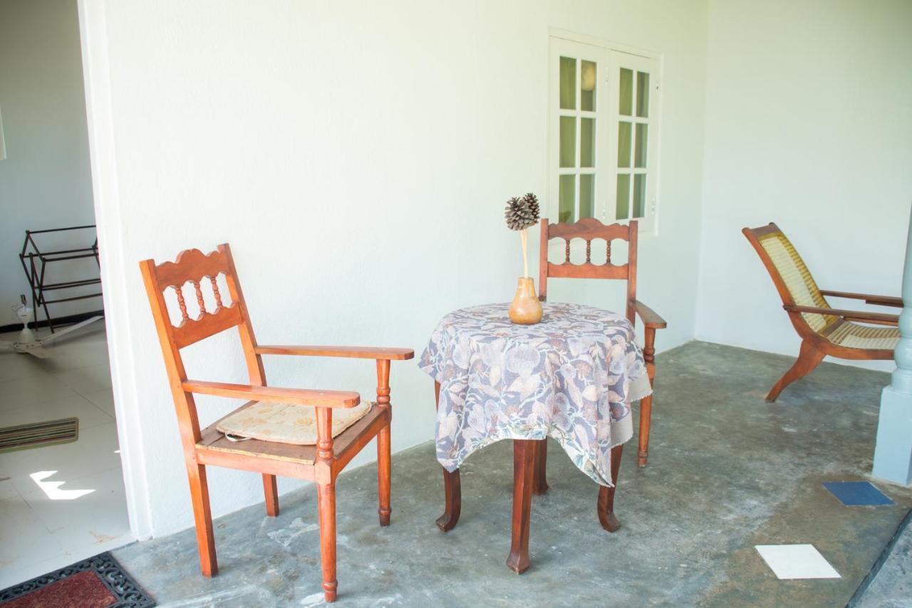 Seven Beach Villa Unawatuna Exterior foto